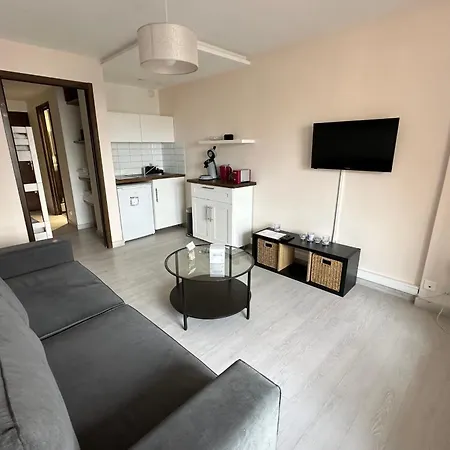 Beautiful Studio With Sea View In * موجيو